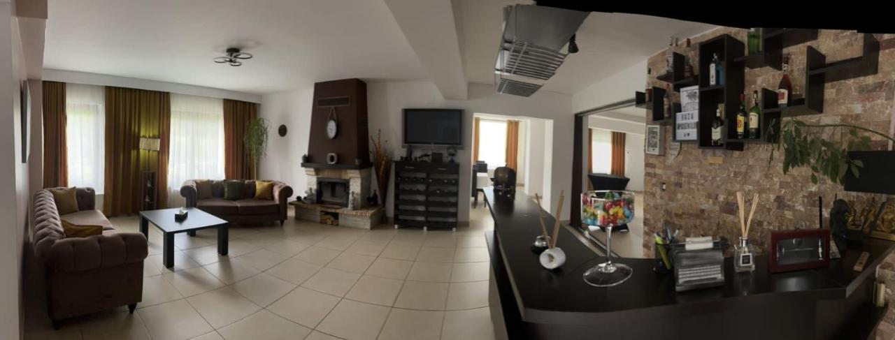 Oaza Apusenilor Villa Calarasi  Exteriör bild